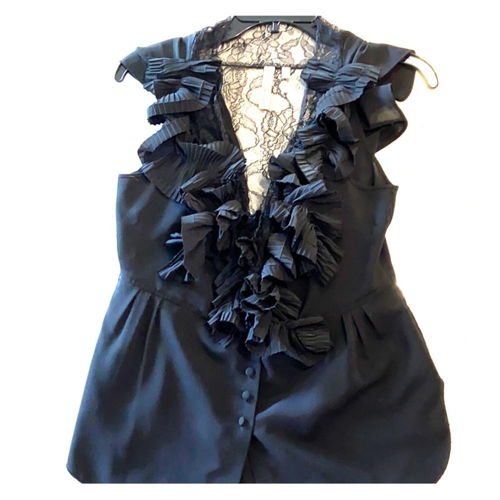 Robbi & Nikki by Robert Rodriguez lace top